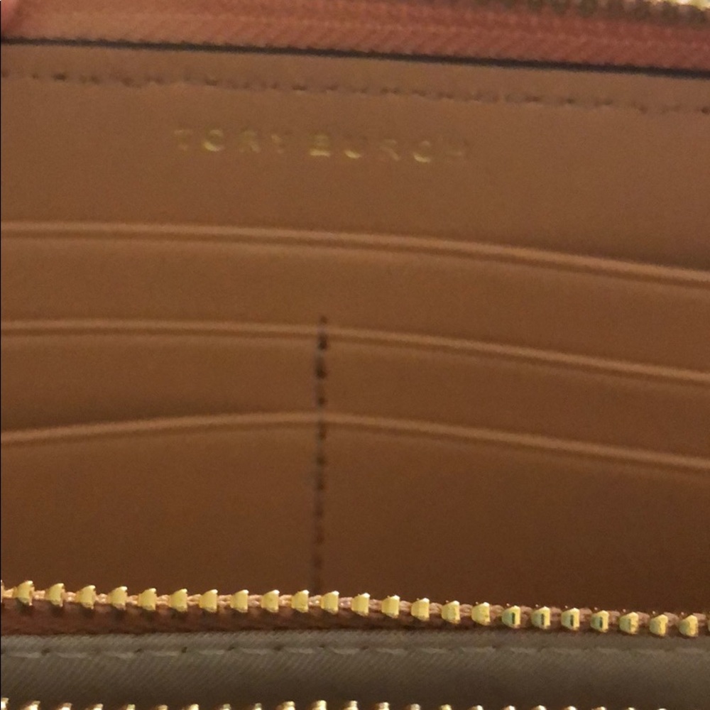 Tory Burch continental wallet balloon stripe NWT’s - Picture 7 of 7